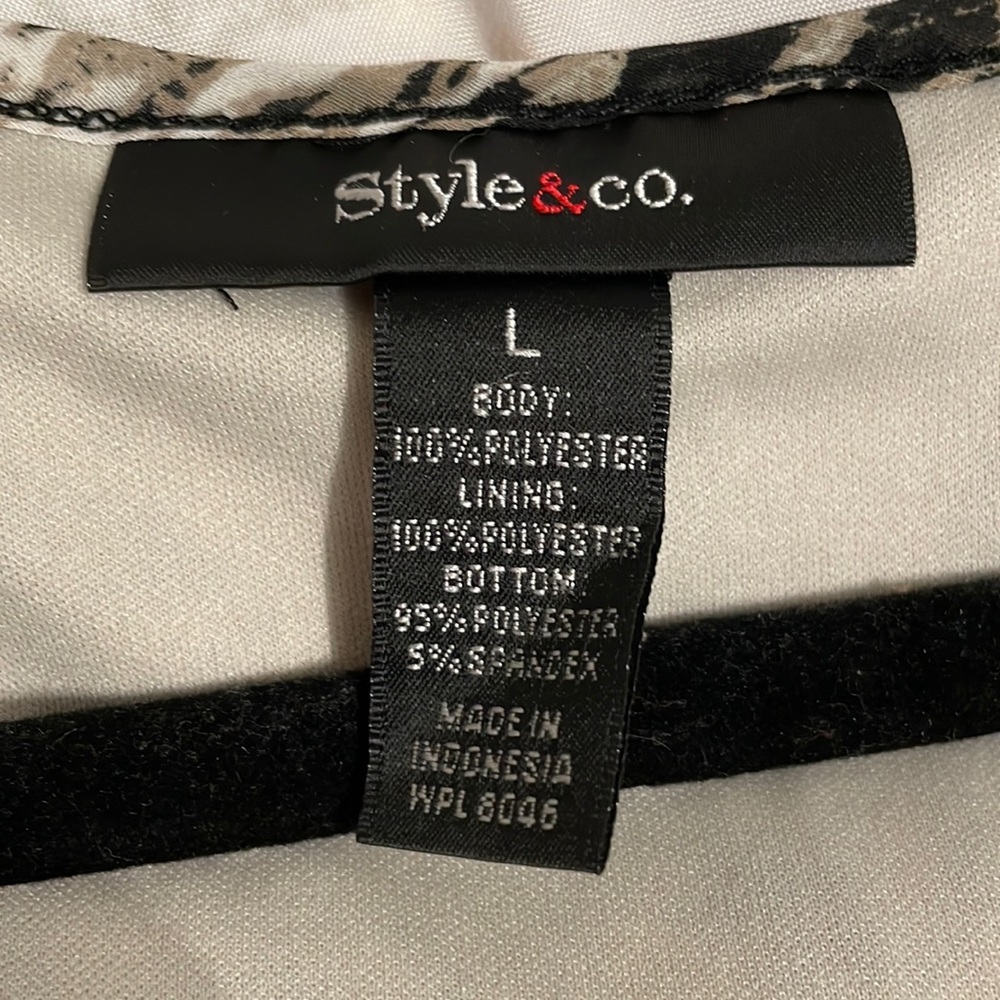 Style & Co Blouse - Picture 3 of 3